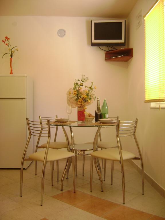 Apartment Kolundzic *