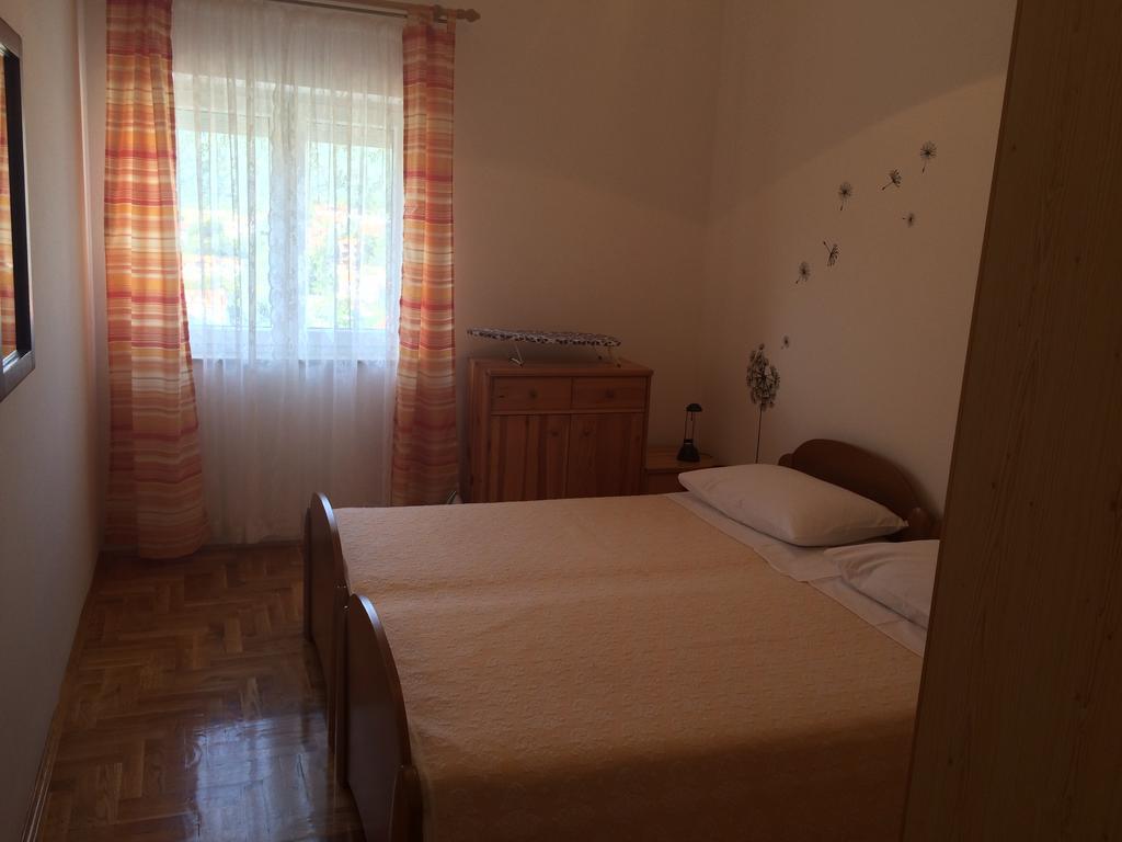 Apartment Kolundzic Novi Vinodolski
