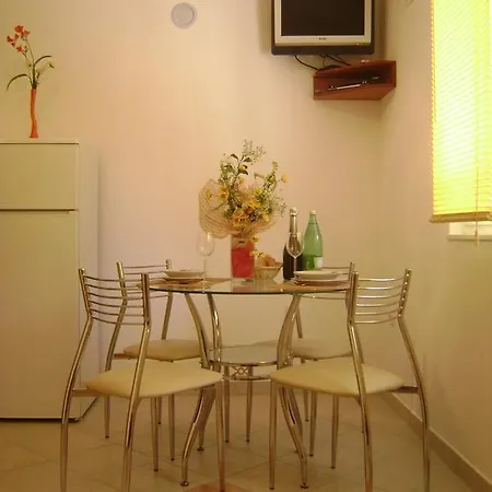 Apartment Kolundzic Novi Vinodolski Zimmer foto